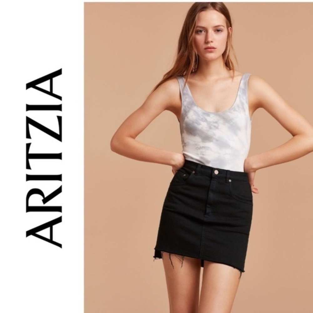Aritzia Wilfred Black Denim Skirt Size 0. Great condition
